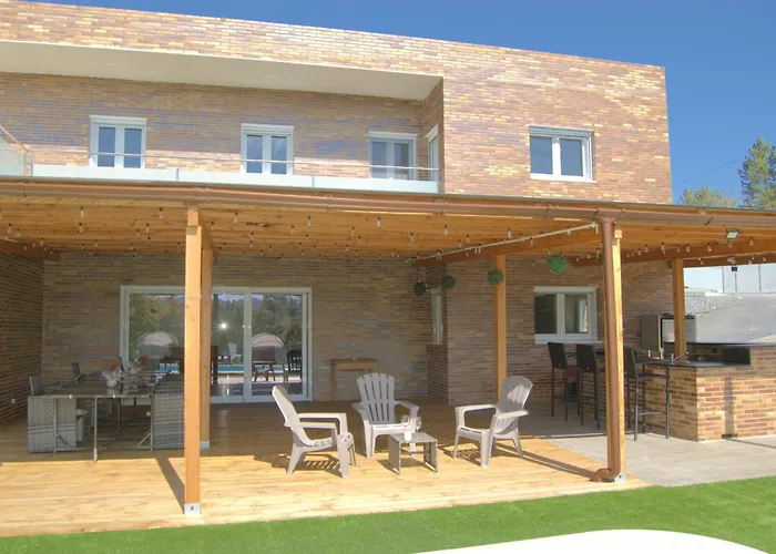 Paraiso, Exclusiva, Todas Comodidades Villa Girona